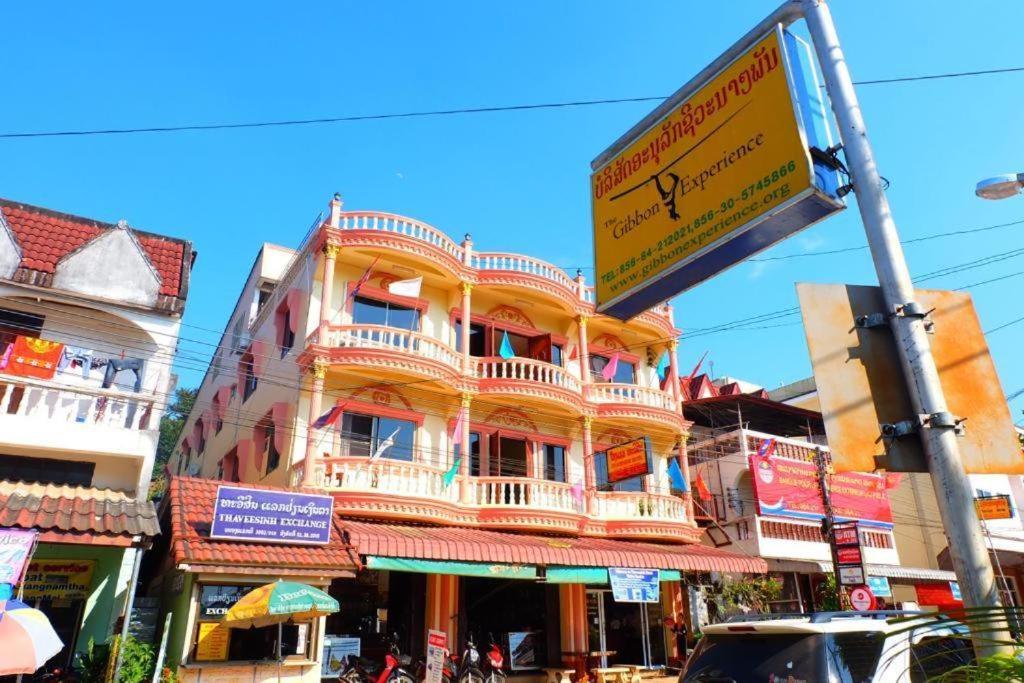 Thaveesinh Hotel Ban Houayxay Exterior photo